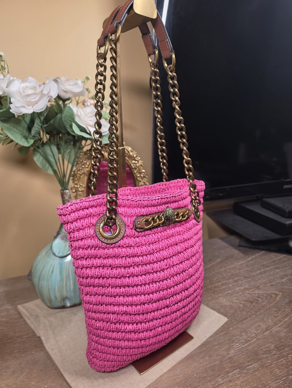 Kurt Geiger Hot Pink Brixton Raffia Chain-Handle Tote Shoulder Bag (Retail $285) - Picture 4 of 14